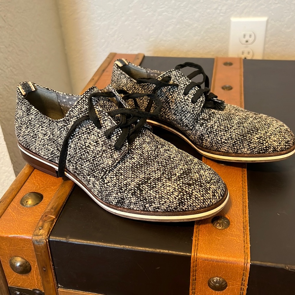 Ellen DeGeneres Oxford loafers